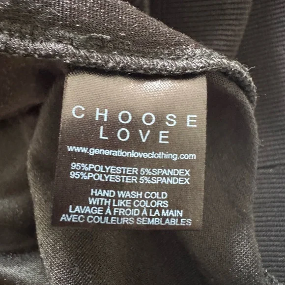 ✨ Generation Love New York Velvet Hoodie – Luxe Softness, Elevated Edge ✨ - Picture 5 of 6